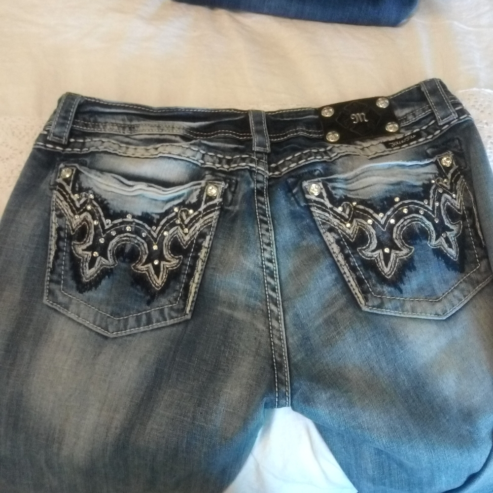 Miss Me Crop Jeans sz 33
